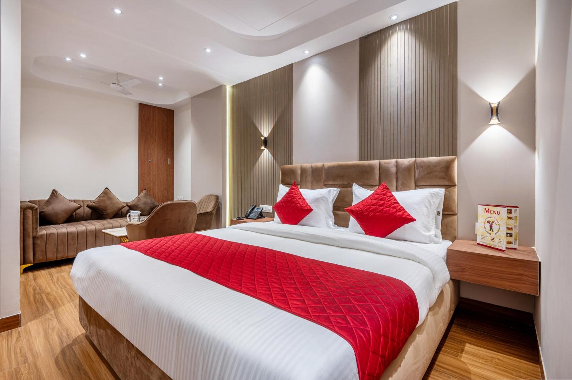 Hotel Avaas - Faiz Road Karol Bagh Делі Екстер'єр фото